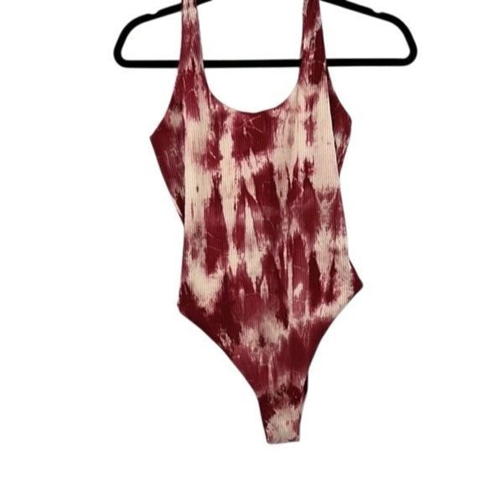 Leonisa Red White Crinkle Tie Dye Scoop Neck Lined One Piece Swimsuit Medium